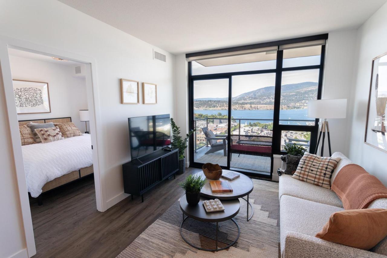 Awesome View 21 Two Bedroom One Bath Downtown Lake View Near Beach Kelowna Exterior foto